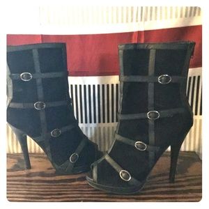 Black 7.5 Caged Peep Toe Ankle Boots